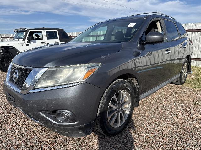 2013 Nissan Pathfinder SV, 143,658 miles